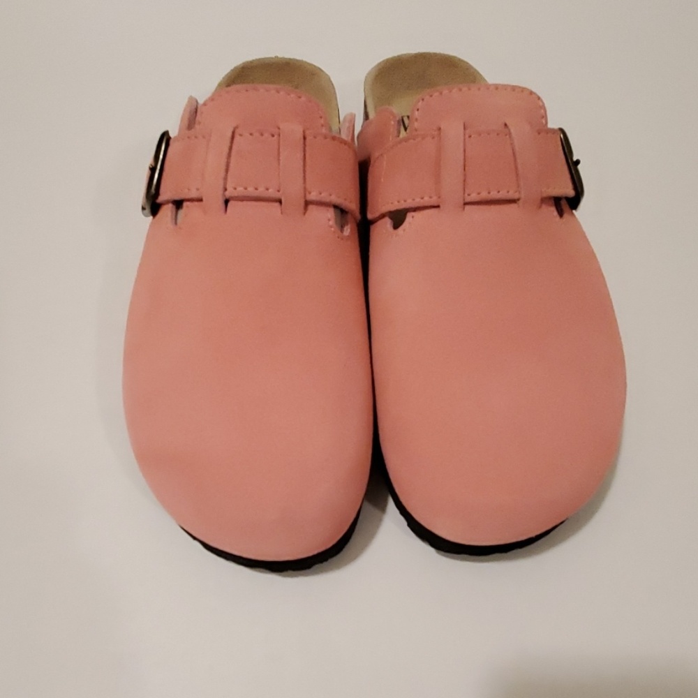 White Mountain Clogs